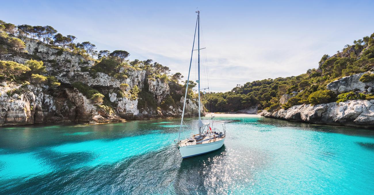 Best Sailboats You Can Beach