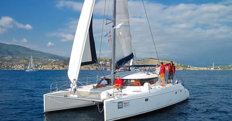 What Size Catamaran To Sail Around The World | Life of Sailing