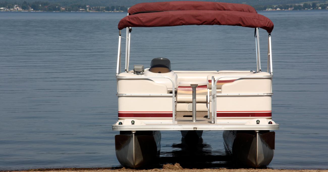 How Wide Is A Pontoon Boat? | Life of Sailing