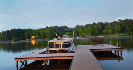 Best Pontoon Boats | Life of Sailing