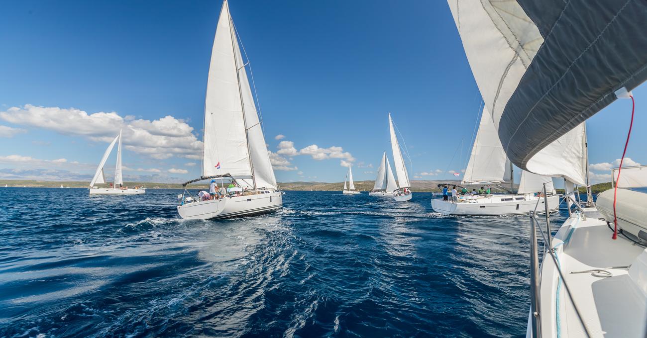 10 Surprising Facts About Regattas Around the World | Life of Sailing