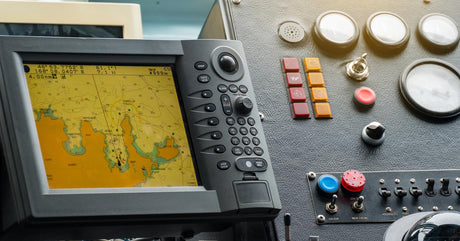 How to Use Digital Maps to Protect Yourself from Navigational Errors | Life of Sailing